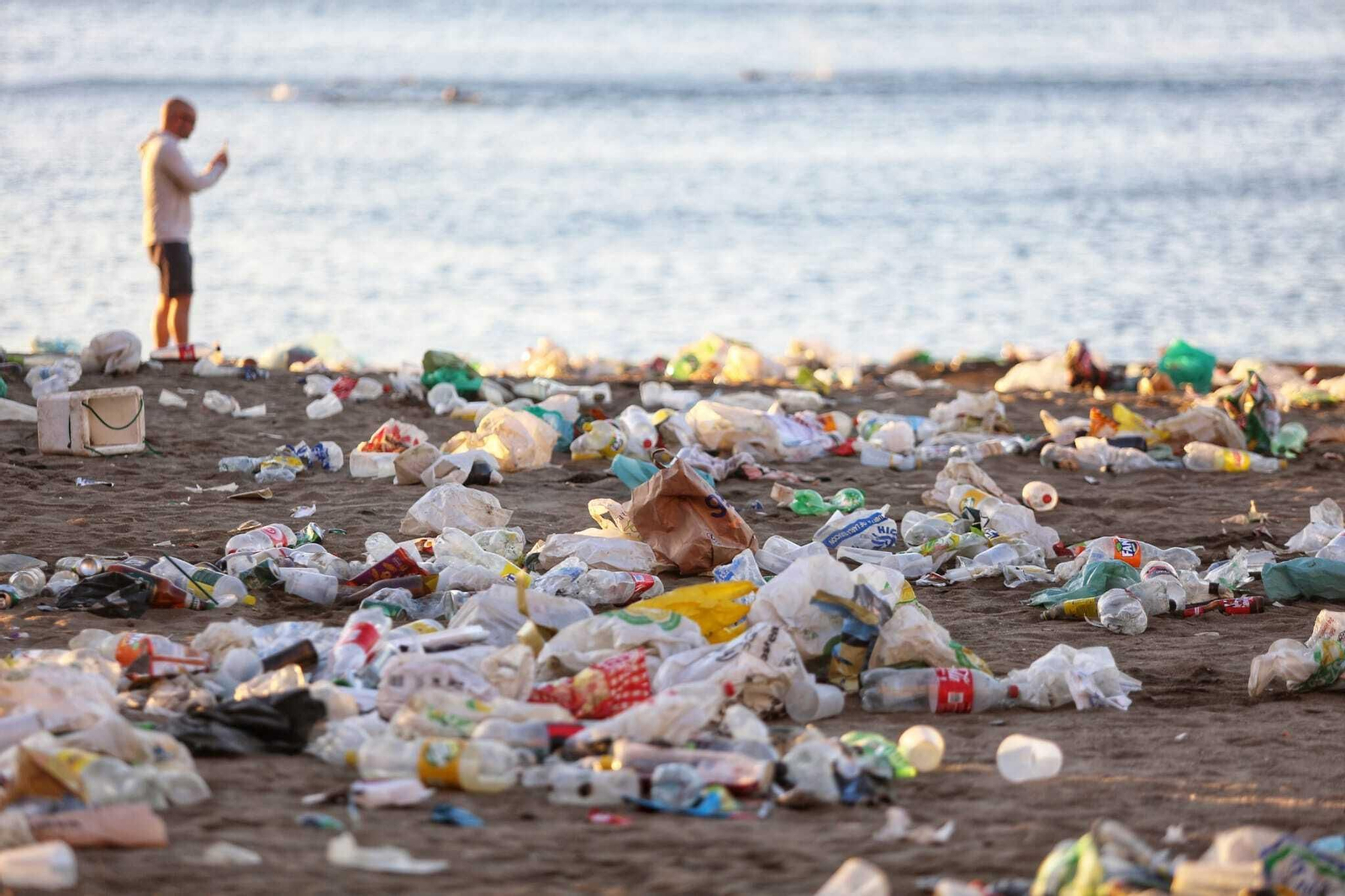 Así han amanecido las playas de Málaga tras la noche de San Juan