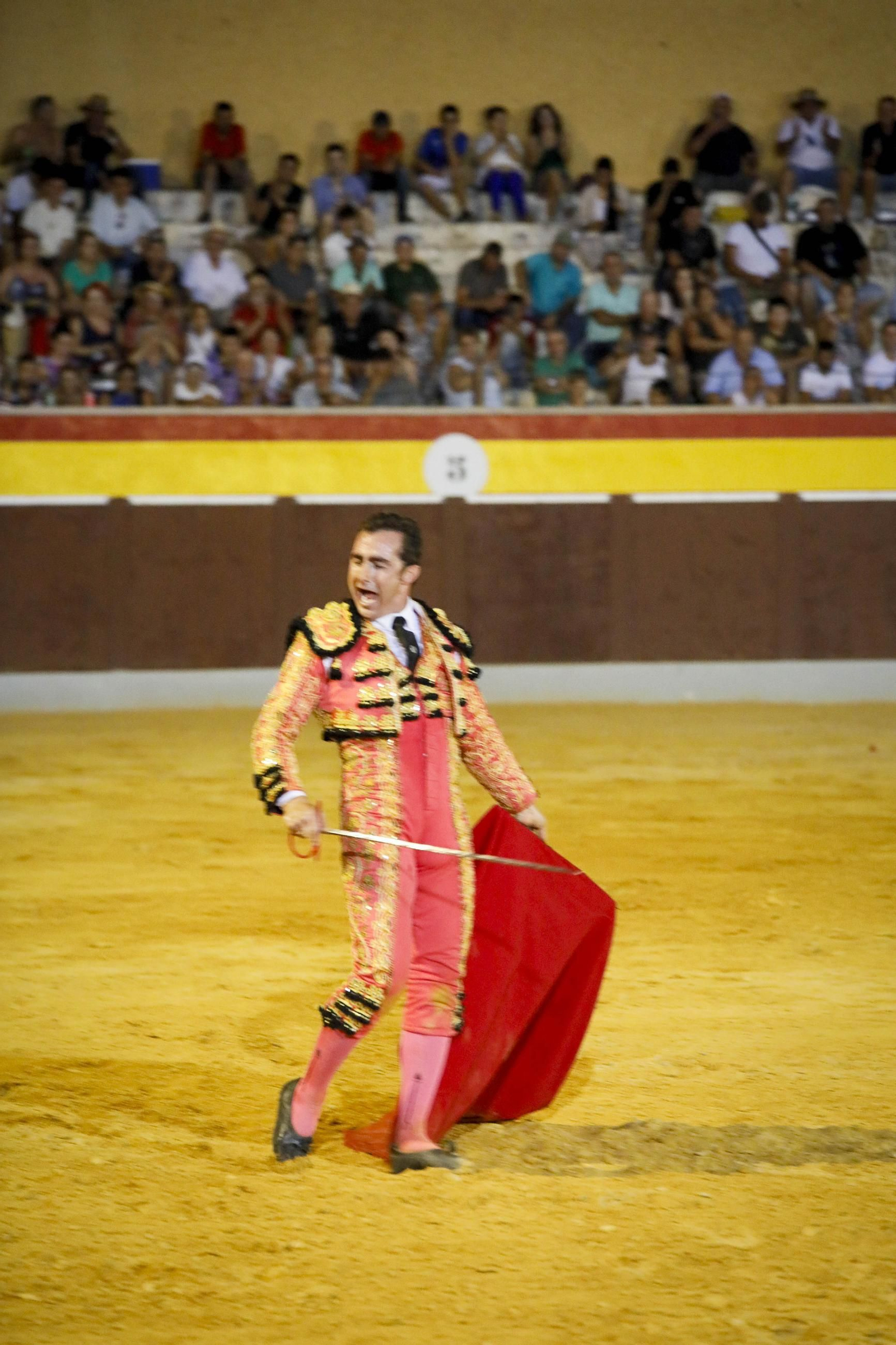 Corrida de toros Berja con un toro indultado, en imágenes