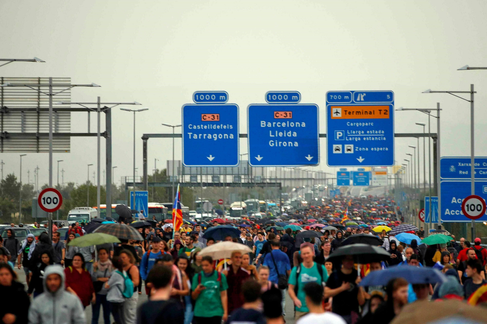 Los independentistas salen a las calles en Cataluña para protestar por la sentencia del 'procés'