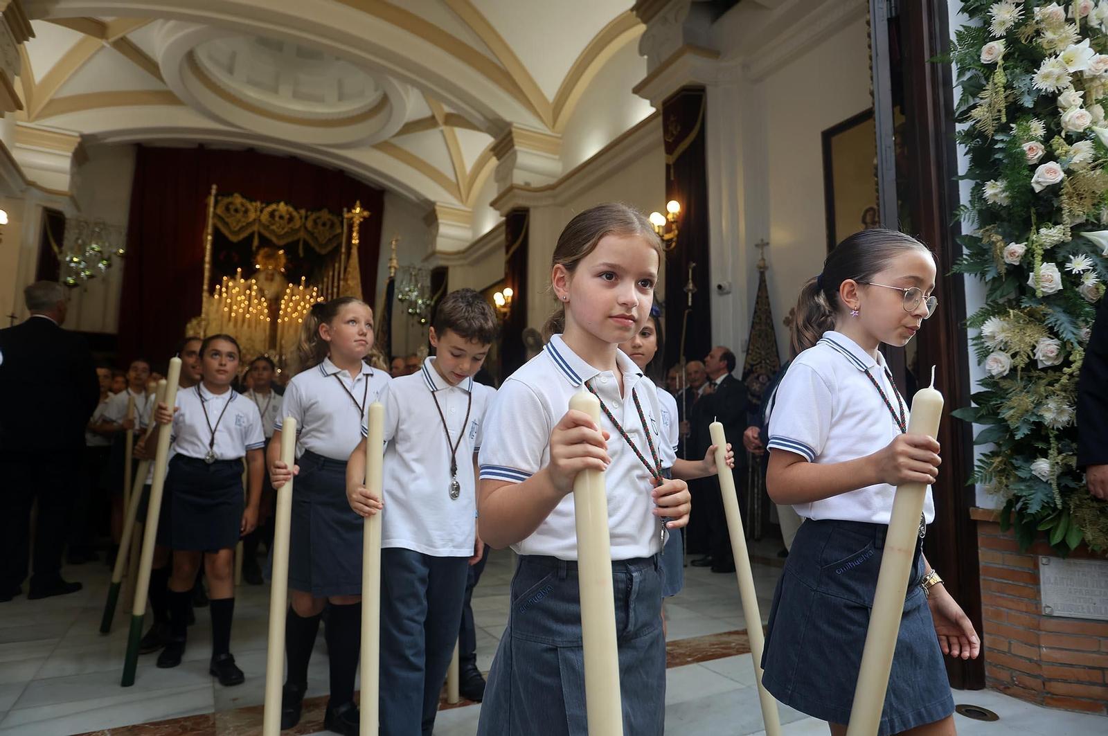 Imágenes de la procesión extraordinaria de la Virgen de la Esperanza por las calles de Huelva