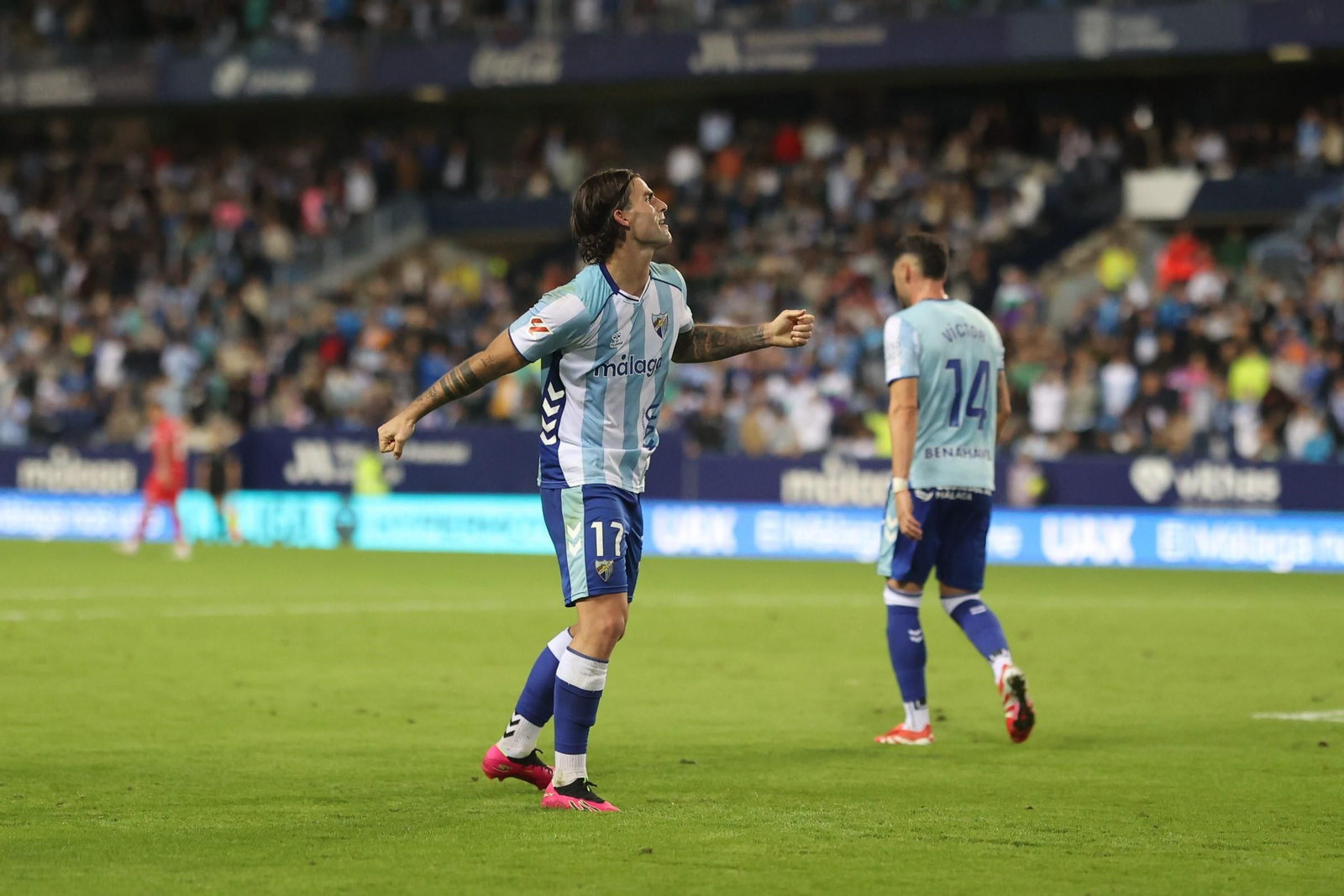 Las fotos del imponente ambiente en La Rosaleda en el Málaga - Córdoba CF