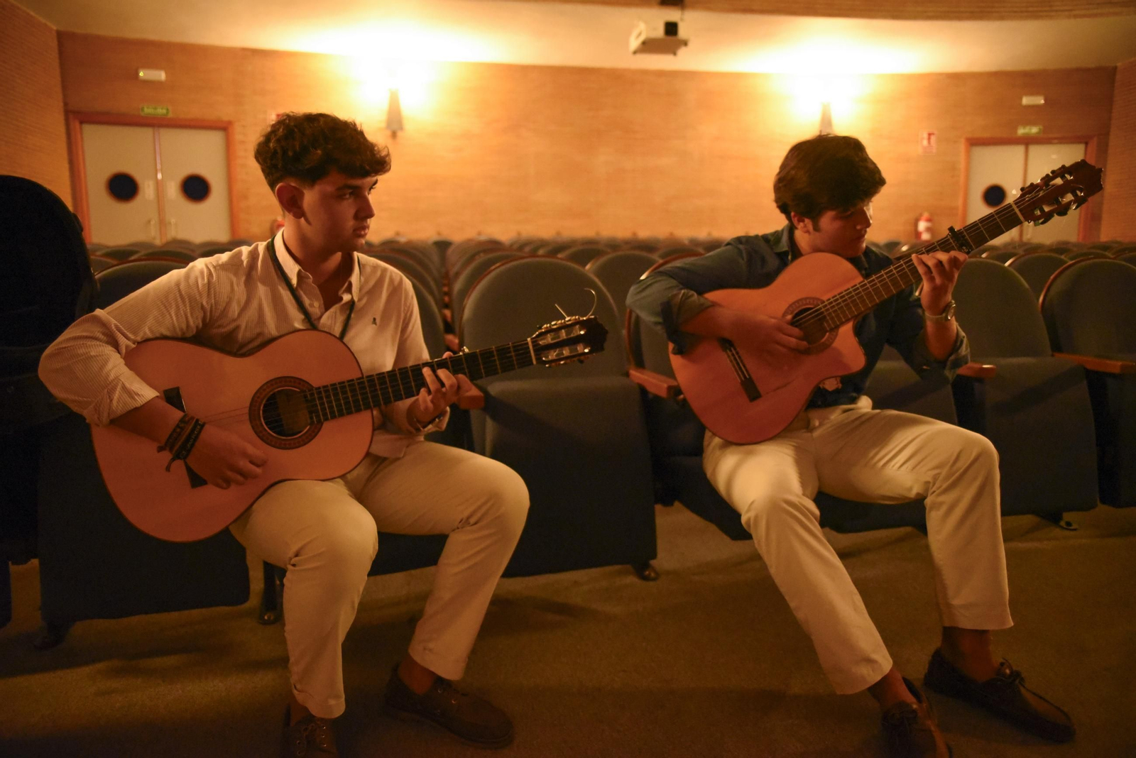 Fotos del certamen de coros rocieros en La Línea