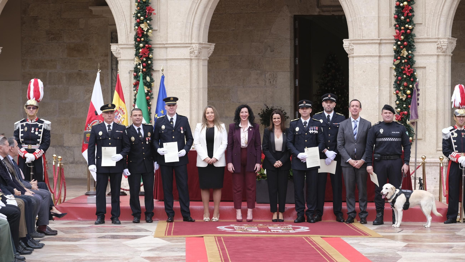 La Policía Local de Almería celebra su patrón San Esteban, en imágenes