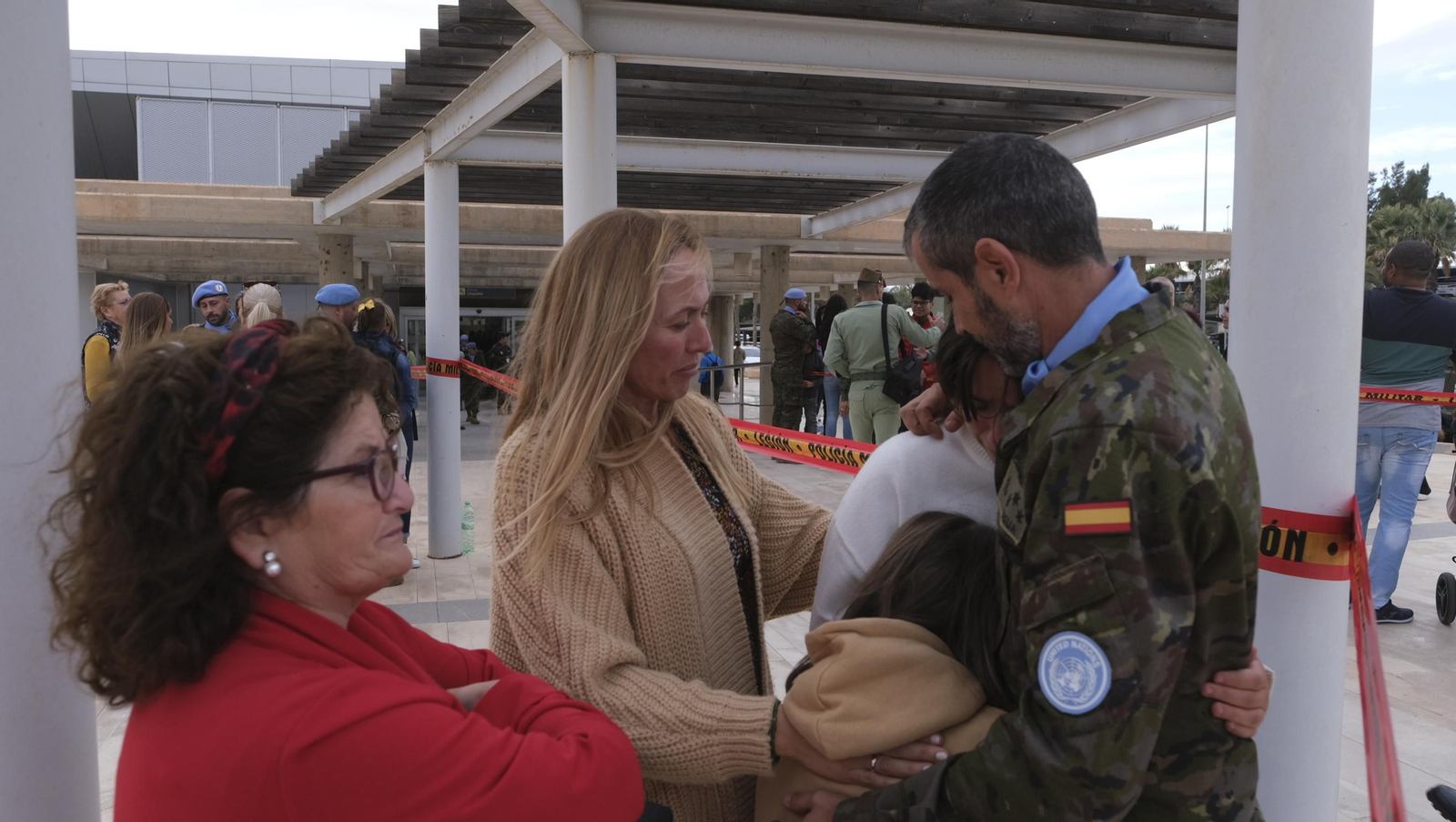 Imágenes de la salida del segundo contingente de La Legión con destino el Líbano
