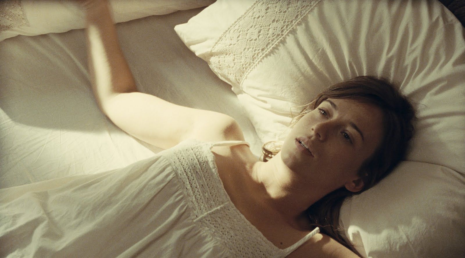 Hay quienes prefieren echar la siesta en la cama en vez de en el sofá