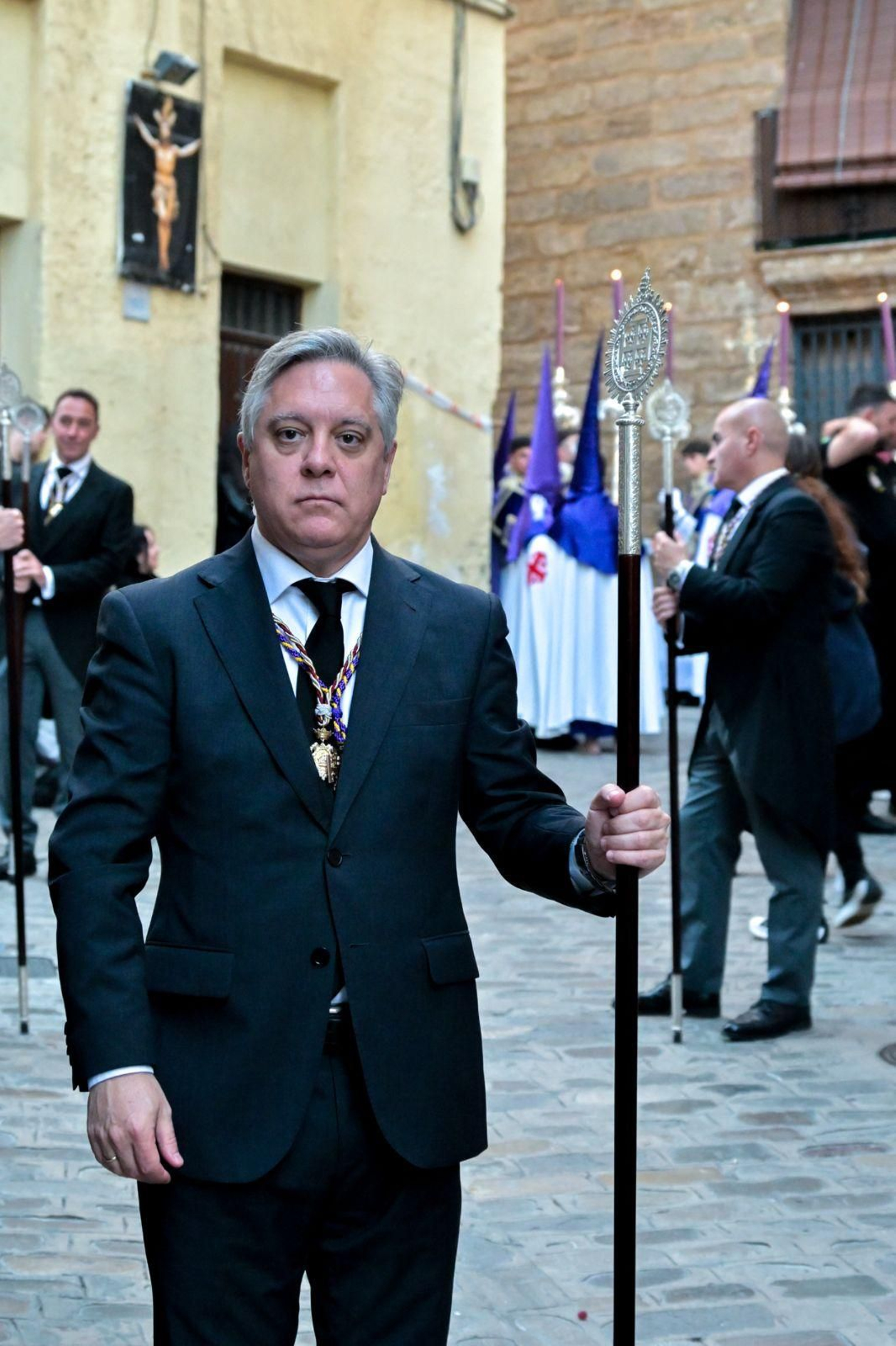 ¡Qué escándalo! Oscar Torres sin chaqué en el Nazareno