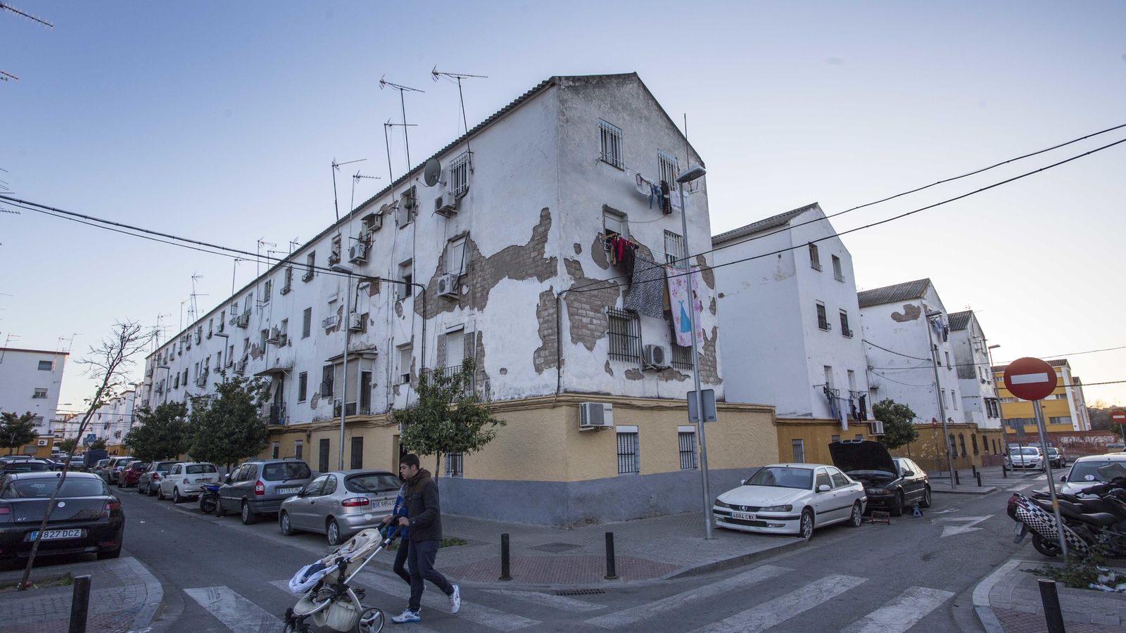 Un bloque de pisos de Los Pajaritos