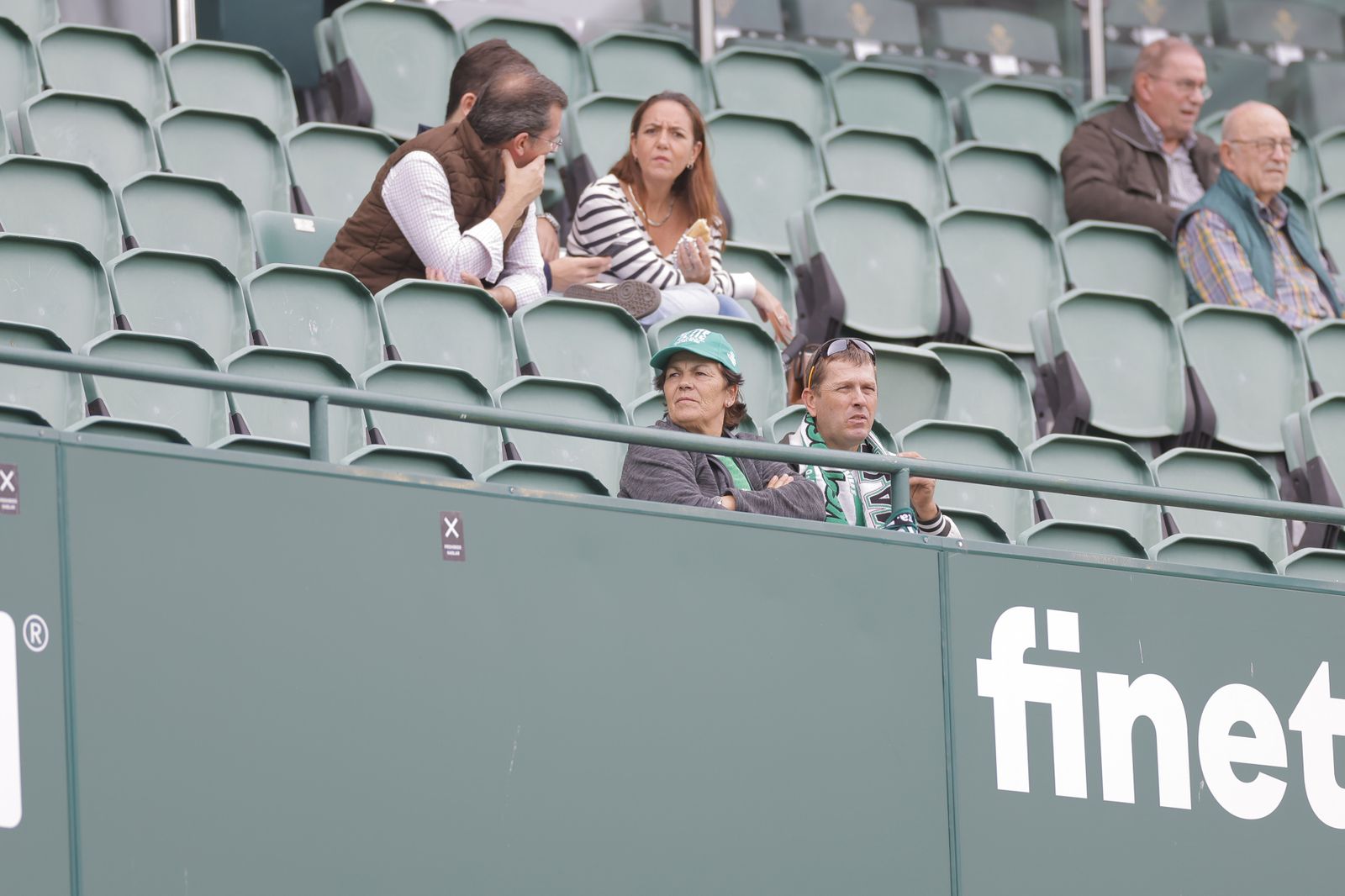 Búscate en las fotos del Betis-Osasuna