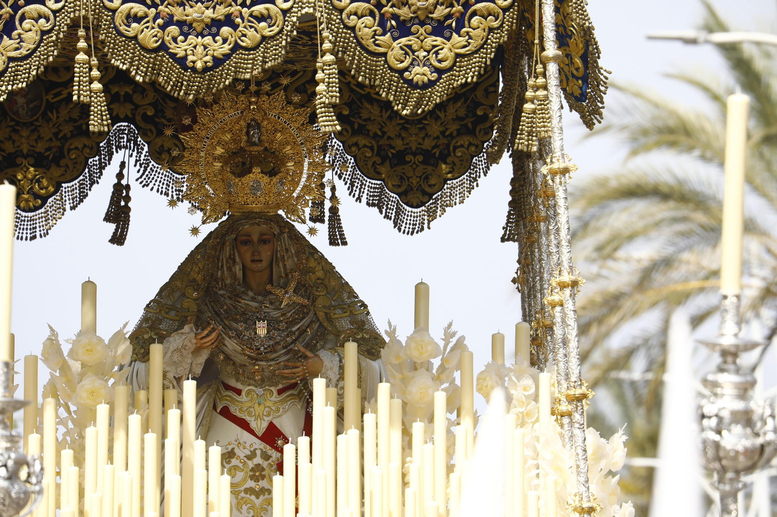 Lunes Santo en Córdoba: La procesión de la Merced, en imágenes