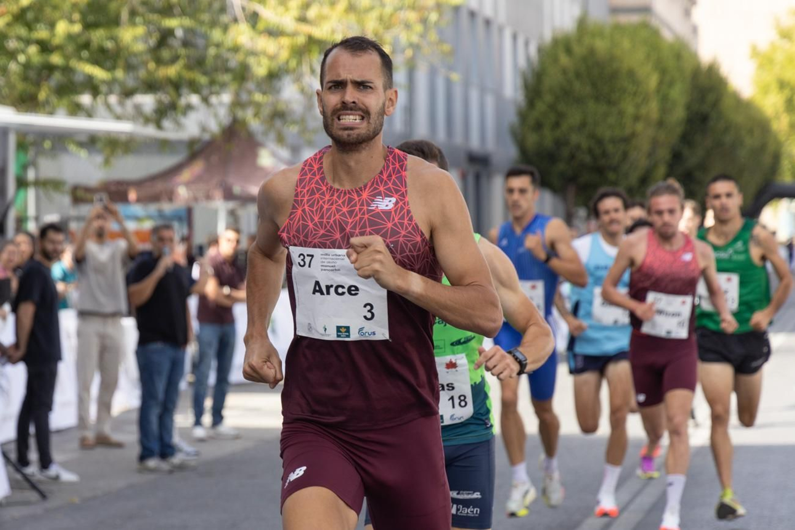 Ignacio Fontes y Marta Serrano reinan en la XXXVII Milla Urbana Internacional de Otoño 'Manuel Pancorbo'