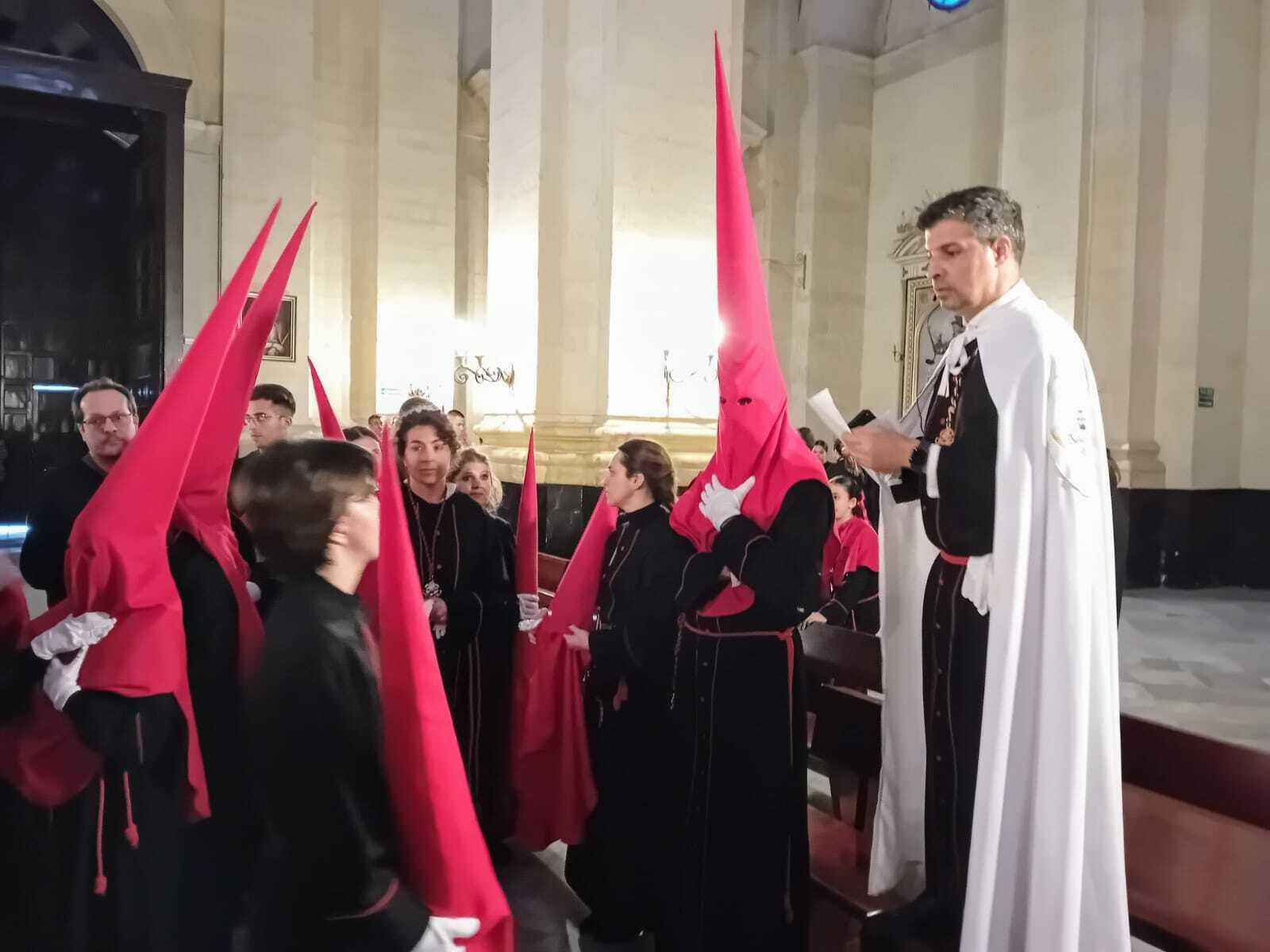 Las imágenes del Lunes Santo en Chiclana 2024: El Perdón y Humildad y Paciencia