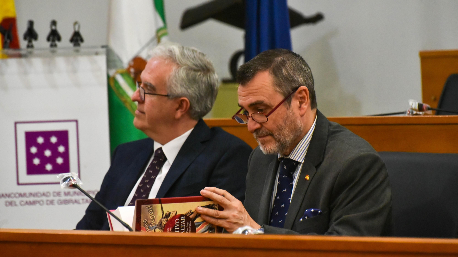 Presentación del libro 'Objetivo Gibraltar' de Alfonso Escuadra