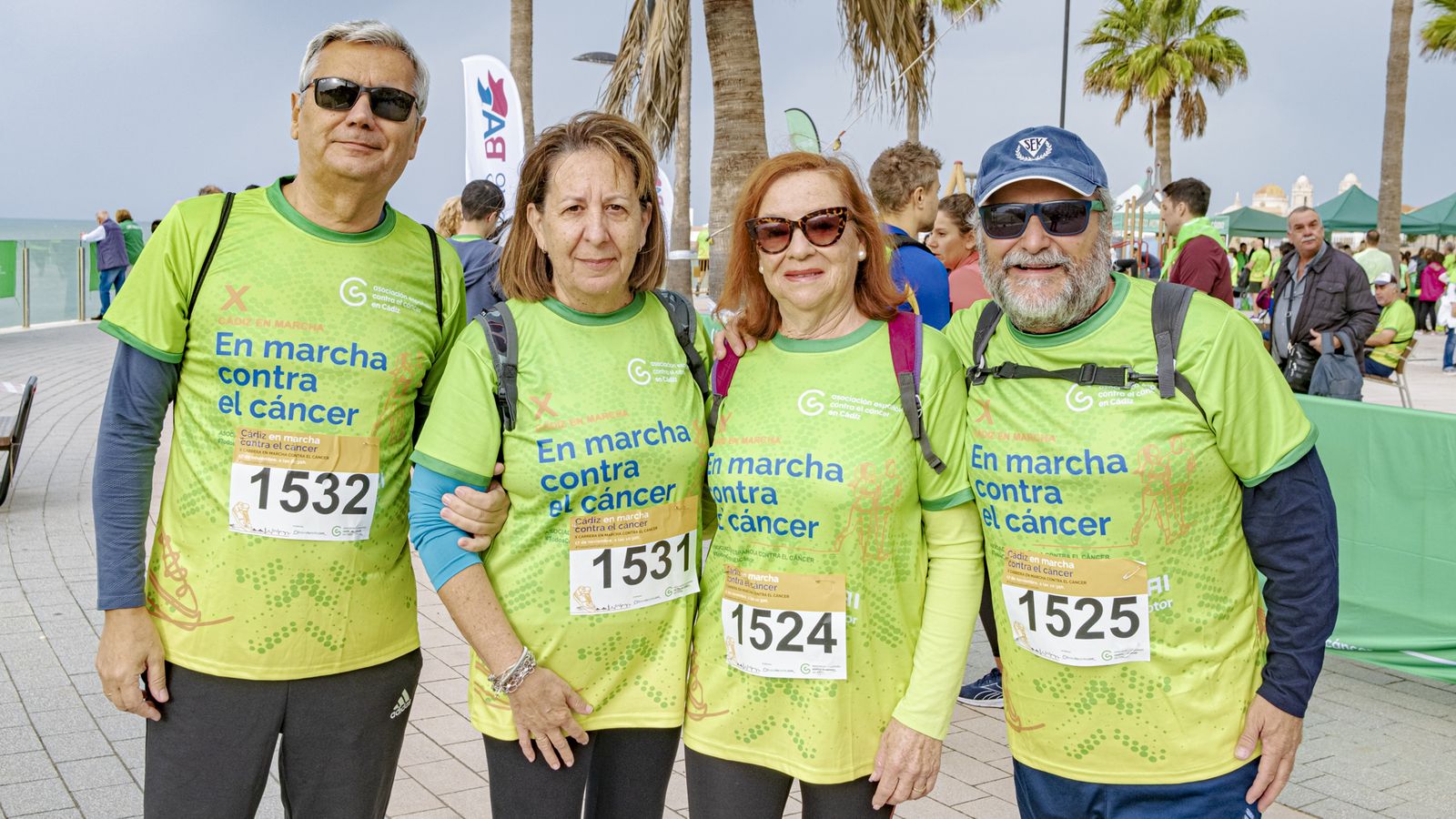 Búscate entre las fotos de la X carrera Cádiz en marcha contra el cáncer