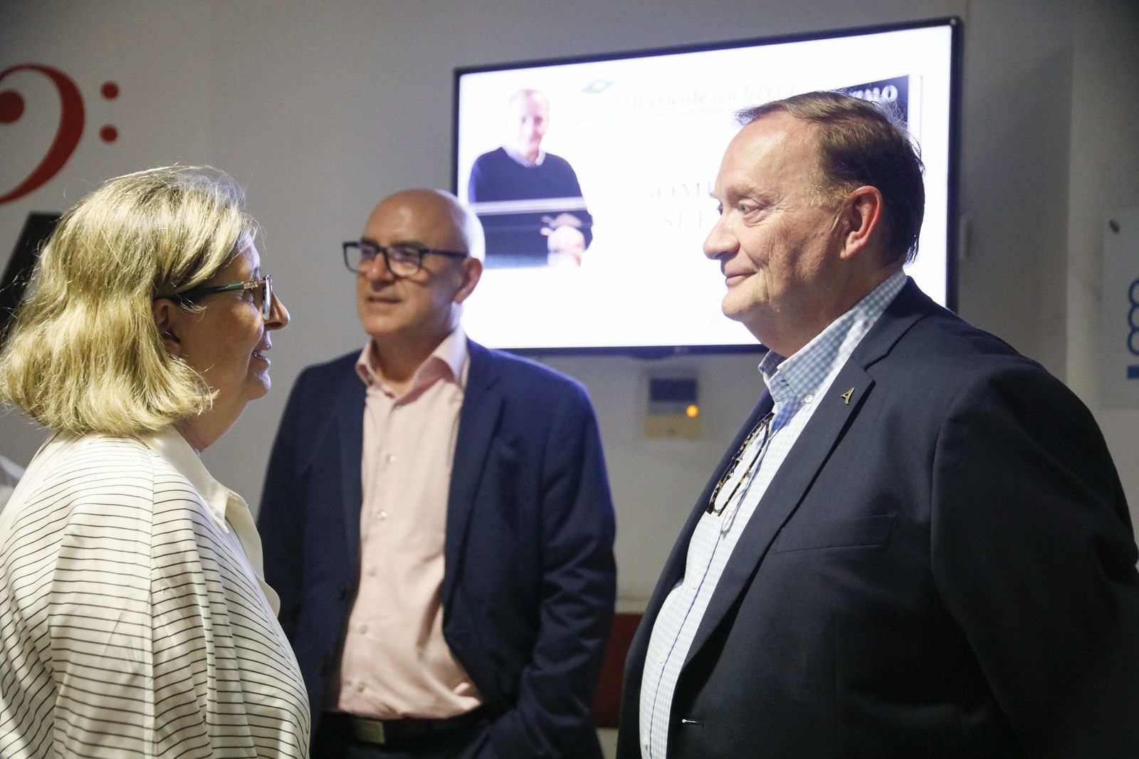 Imágenes del libro "La sombra de los sueños" de Gonzalo Giner