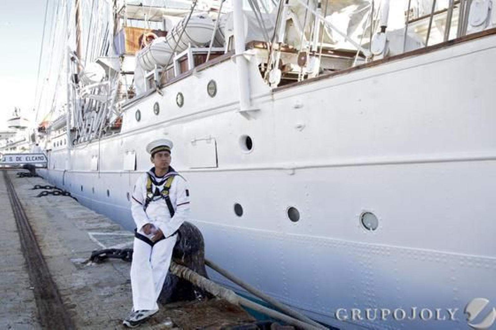Llegada del "Juan Sebastián de Elcano"

Foto: Lourdes de Vicente
