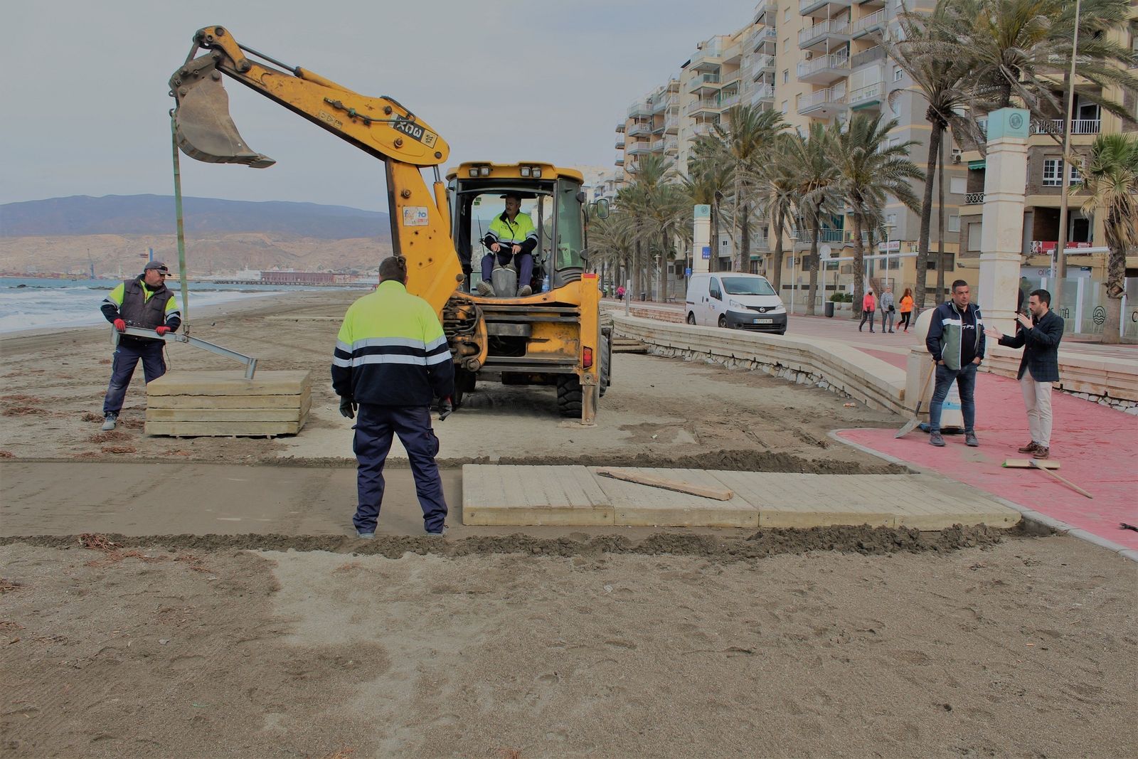 Los almerienses podrán disfrutar de los arenales en mayo