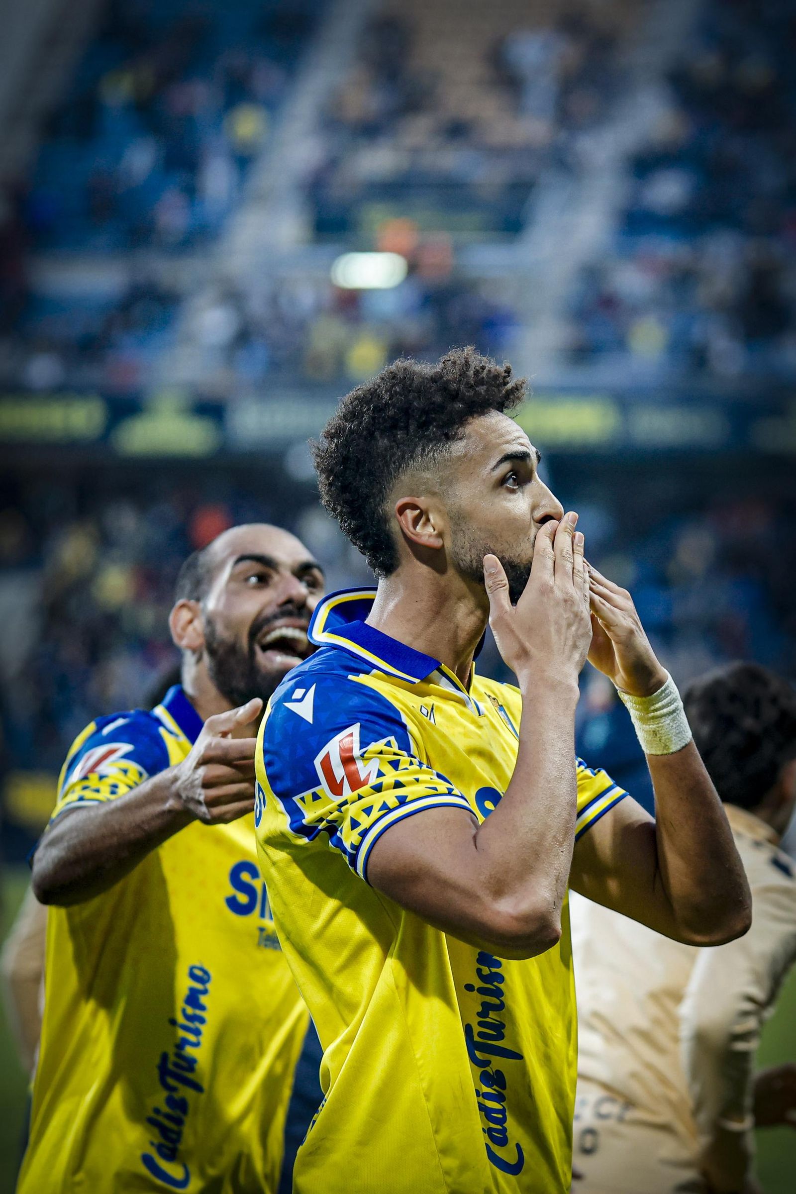 Búscate entre las fotos del partido de fútbol Cádiz CF - Albacete Balompié