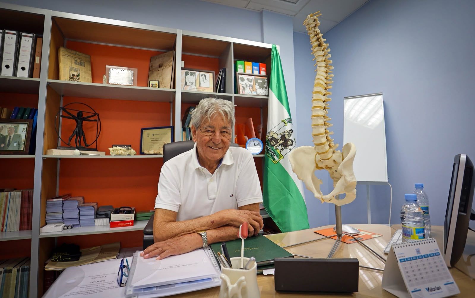 "15.600 columnas me contemplan"