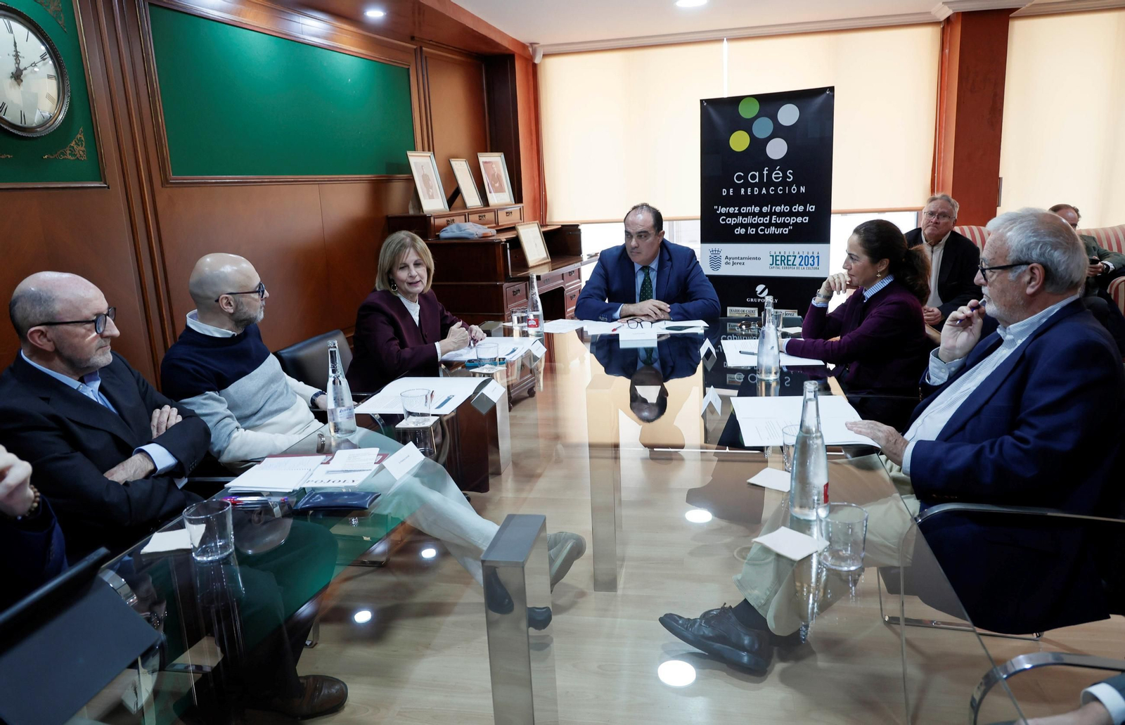 Uno de los momentos del café de redacción titulado ‘Jerez ante el reto de la Capitalidad Europea de la Cultura’. Uno de los momentos del café de redacción titulado ‘Jerez ante el reto de la Capitalidad Europea de la Cultura’.