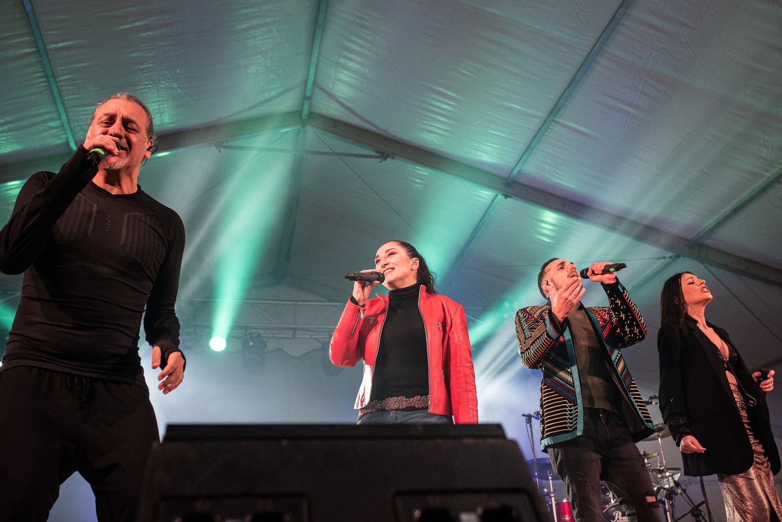 Imágenes del concierto de María Artés y Maki en las Fiestas de San Sebastían
