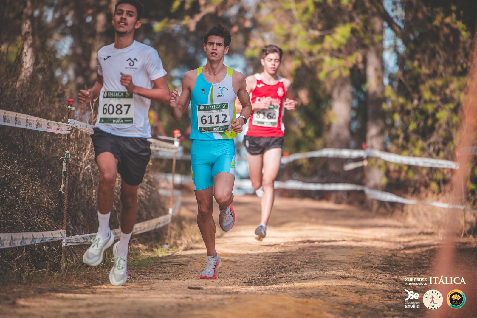 Búscate en las fotos del Cross de Itálica 2025 | 5