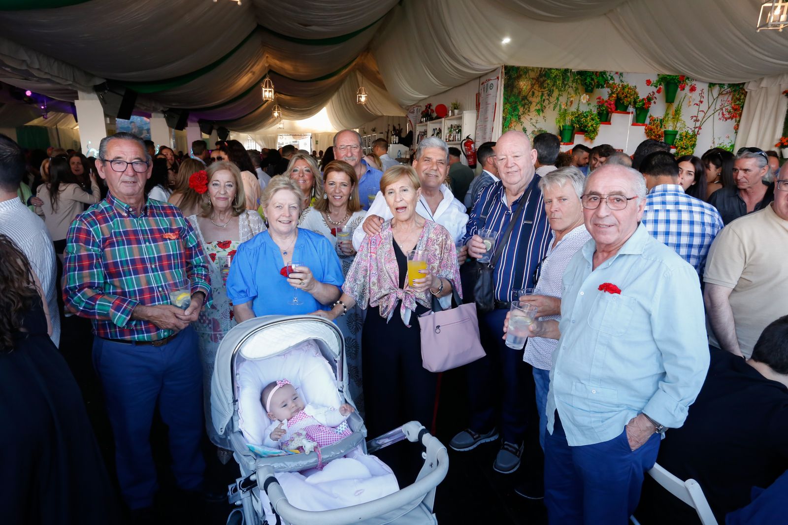 Búscate en la fotos del viernes en la feria de Los Barrios