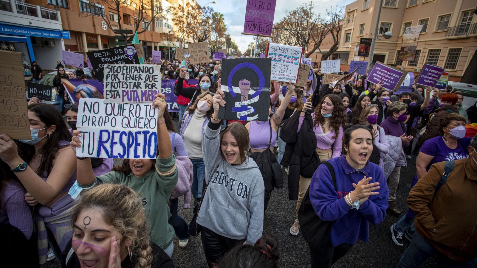 Una imagen de la manifestación por el 8M en Cádiz.