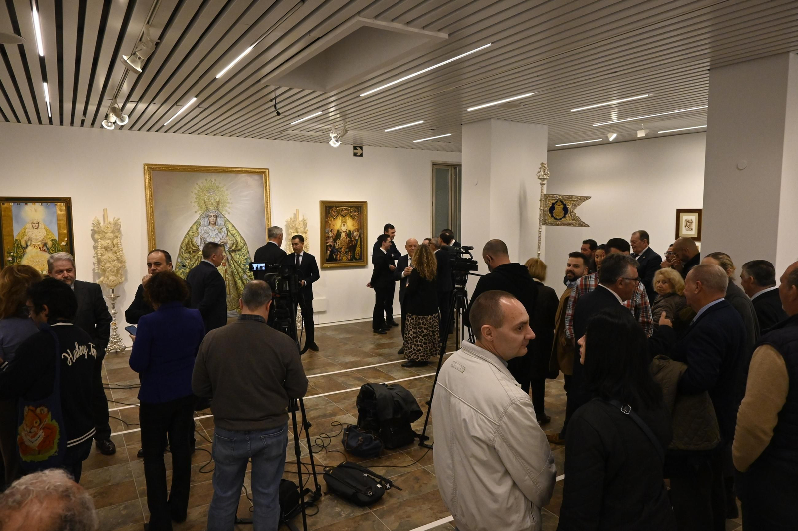 Inauguración de la exposición 'Hermandad de la Esperanza. María, luz de la Esperanza. Arte y devoción'