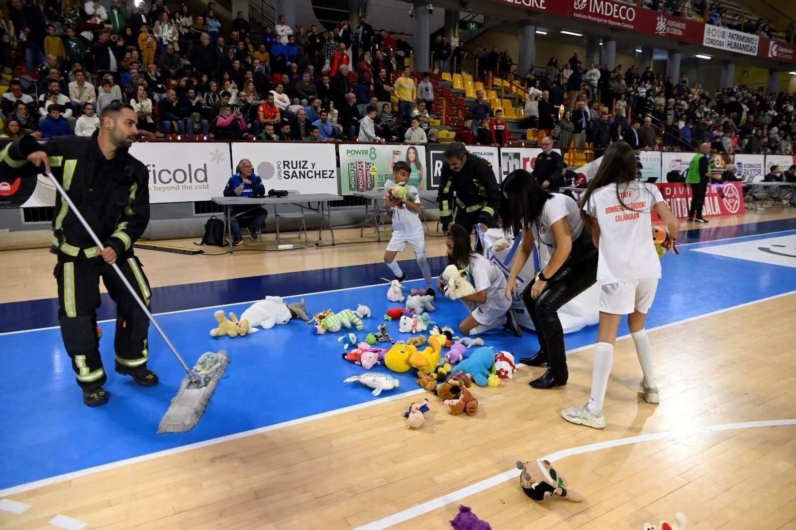 Las mejores fotos del triunfo del Córdoba Futsal ante Osasuna Magna Las mejores fotos del triunfo del Córdoba Futsal ante Osasuna Magna