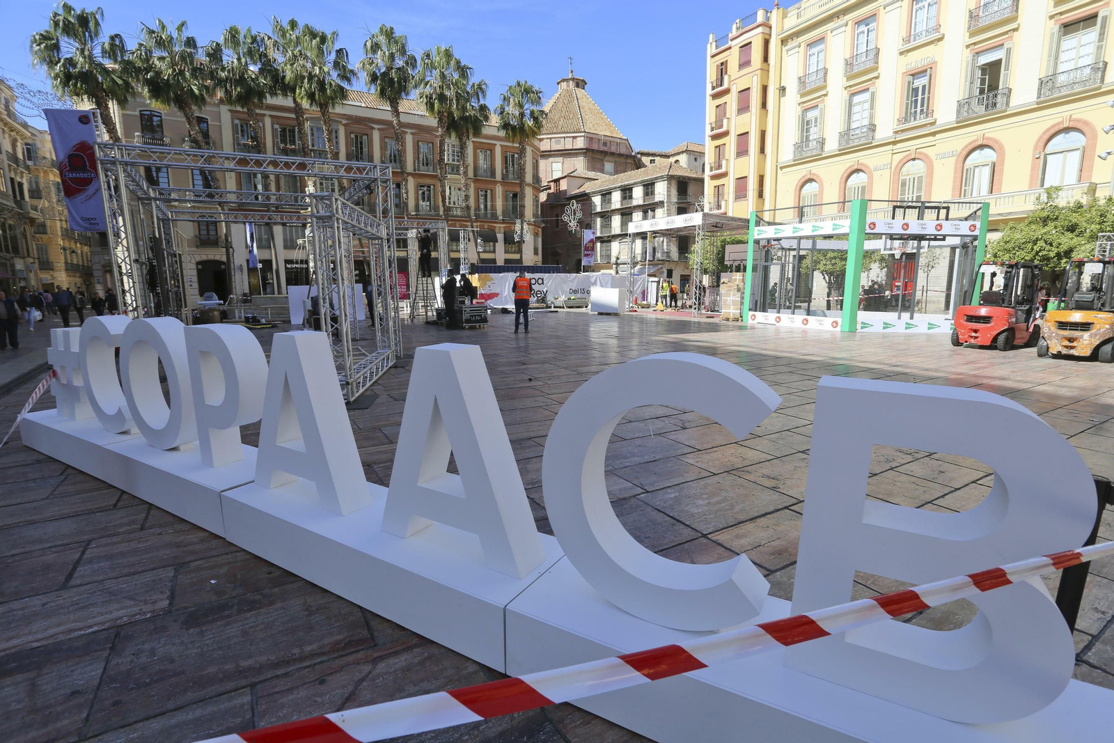 La Copa del Rey ya late en el centro de Málaga