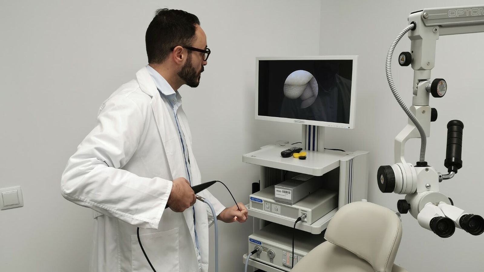 El doctor Manuel Tucciarone, otorrinolaringólogo.