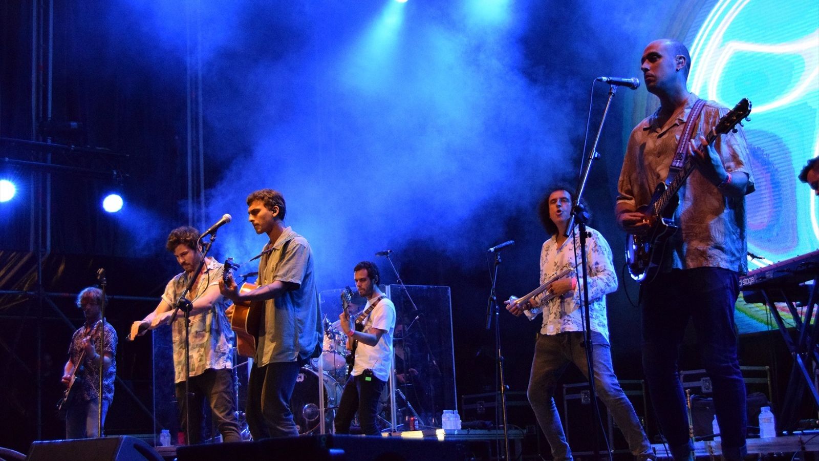 La banda al completo, en la noche del sábado.