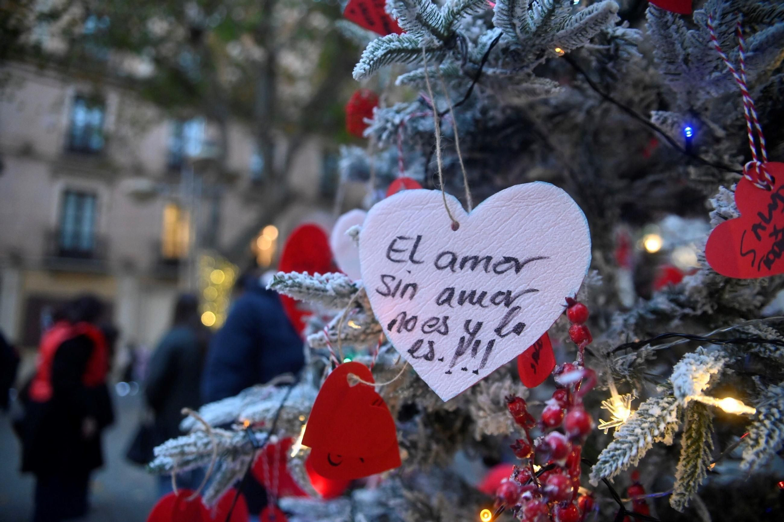 El árbol solidario de Cáritas en Córdoba