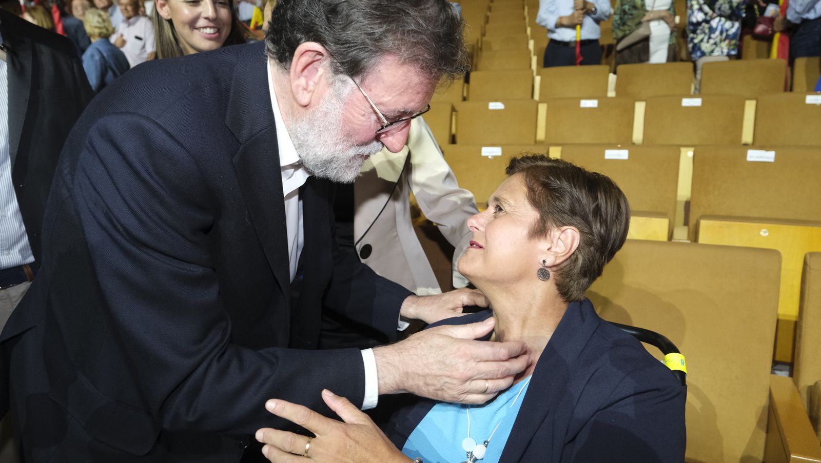 Imágenes de Rajoy apoyando la candidatura de Gabriel Amat a la Alcaldía de Roquetas de Mar