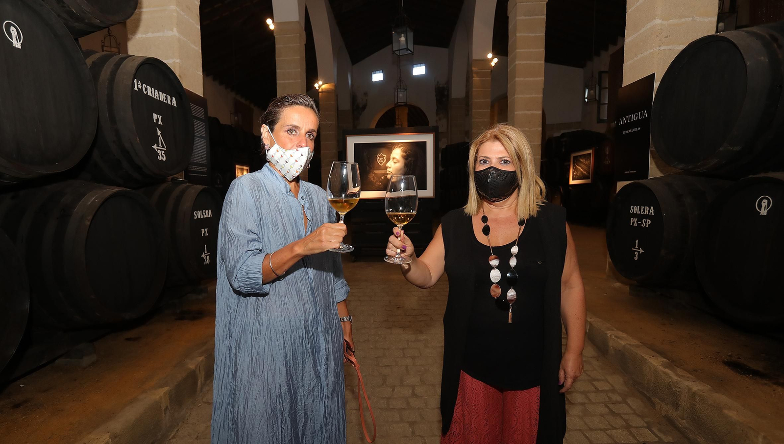 Pío Cabanillas inaugura 'Antigua' en bodegas Tradición