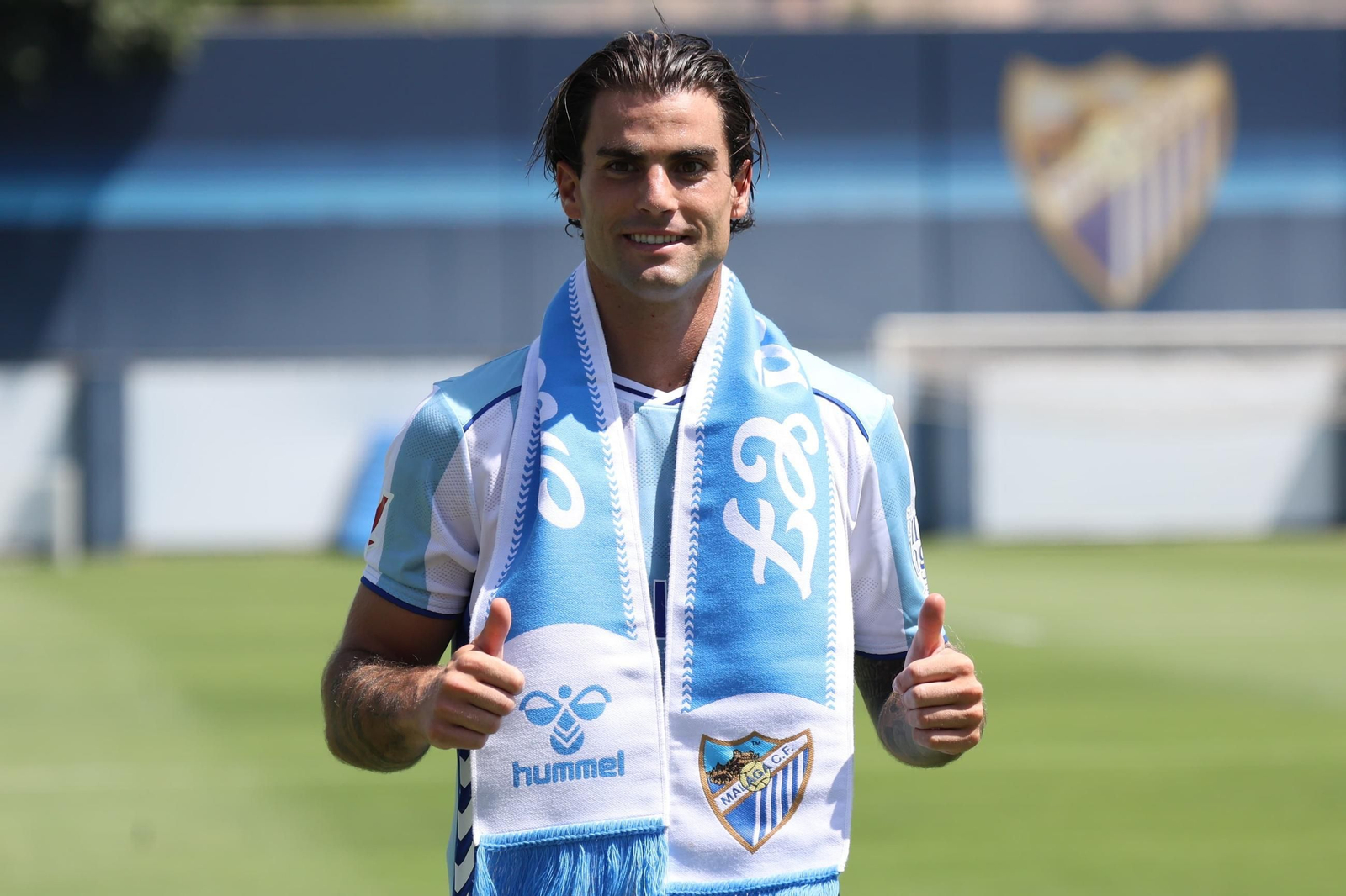 Eneko Jauregi, su presentación con el Málaga CF en imágenes