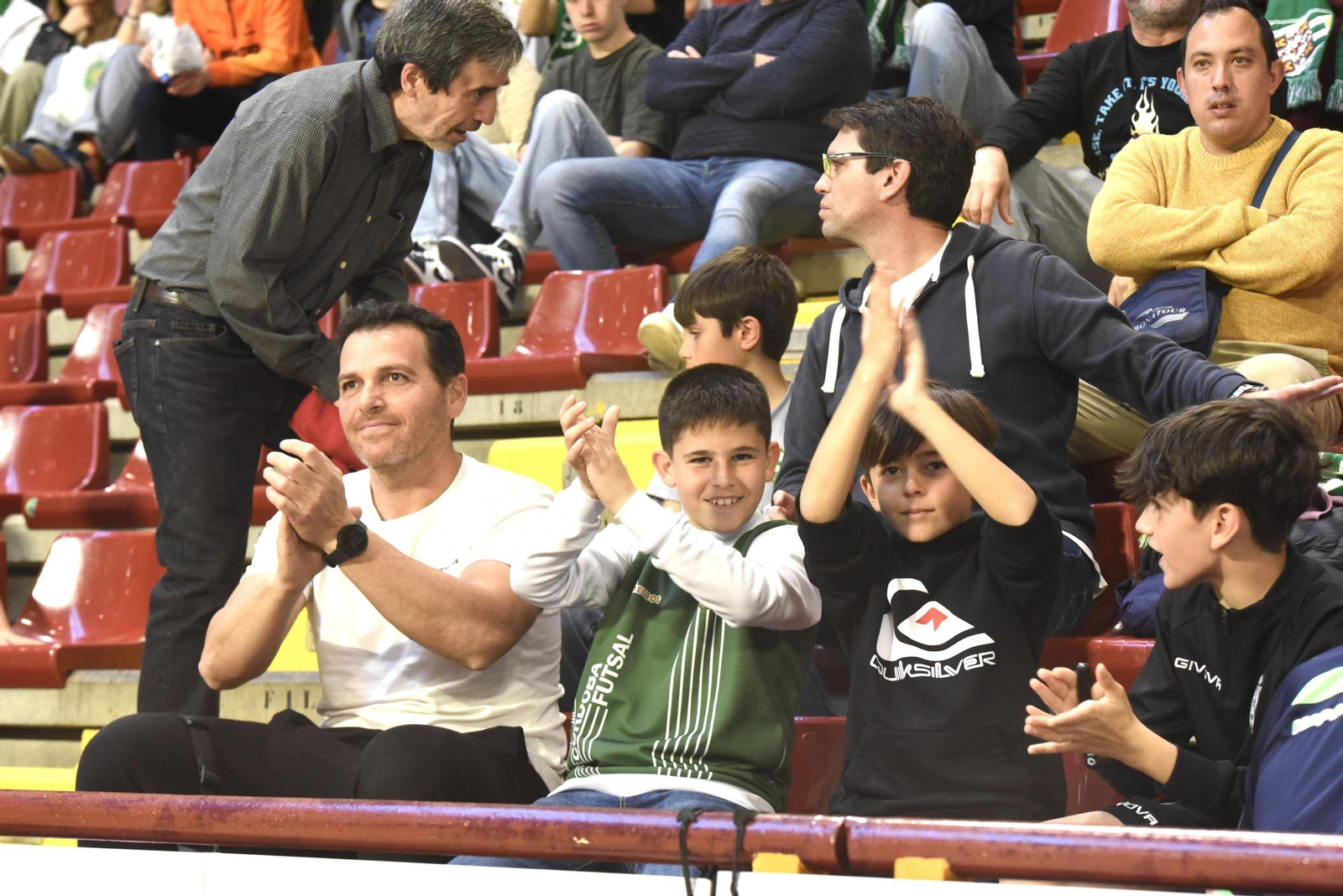 Las mejores fotos del ambiente en Vista Alegre para el Córdoba Futsal - AD Sala 10 Zaragoza