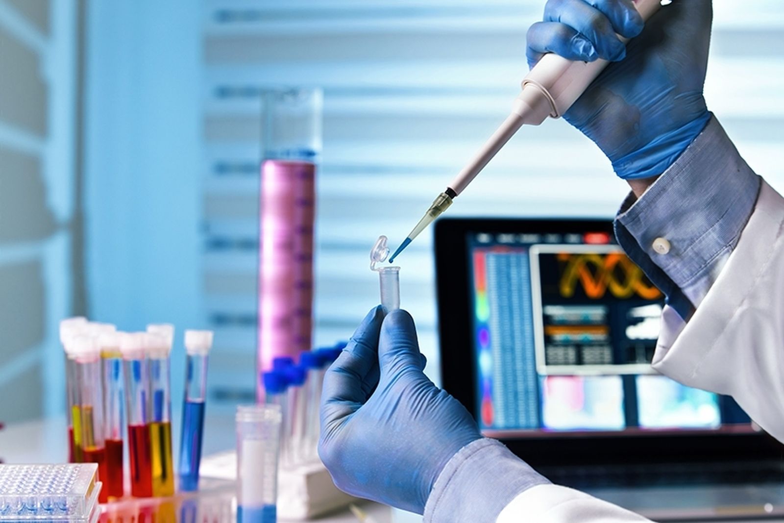 Realización de una prueba en un laboratorio del Citius.