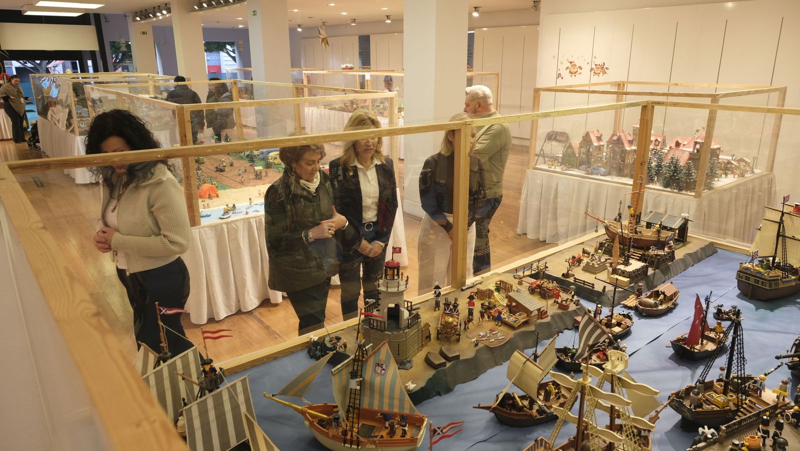 Exposición de Clicks de Playmobil contra el cáncer infantil, en fotos