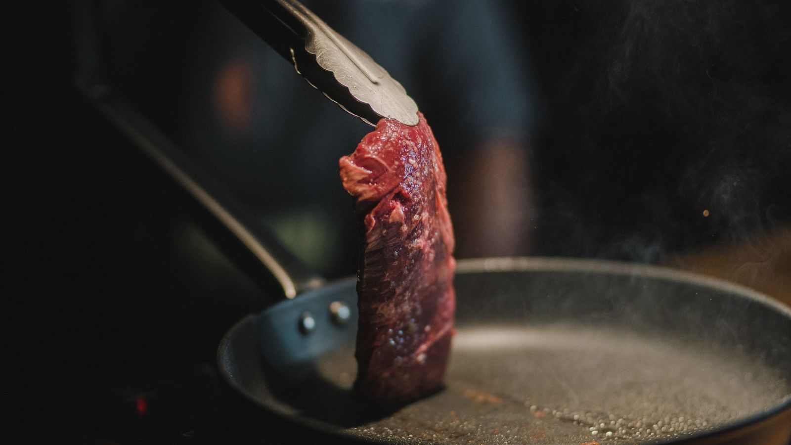 Un corte adecuado de carne para hacer a la plancha
