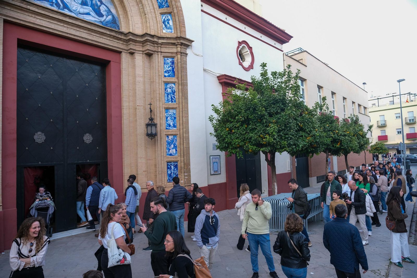 Visitas al Cachorro y Esperanza de Triana previo a sus traslados a la Catedral