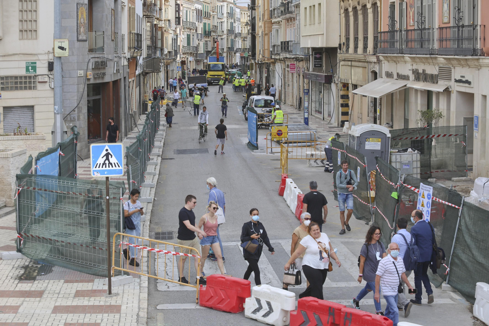 La calle Carretería de Málaga ya está en obras, en fotos