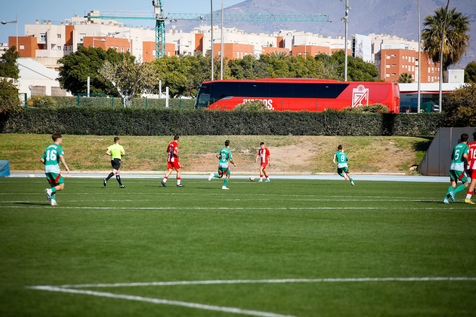 Las imágenes de Segunda RFEF entre Almeria B y recreativo de Granada