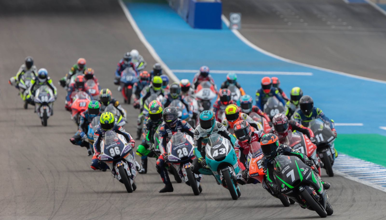 Salida de la carrera de Moto3 de la pasada temporada.