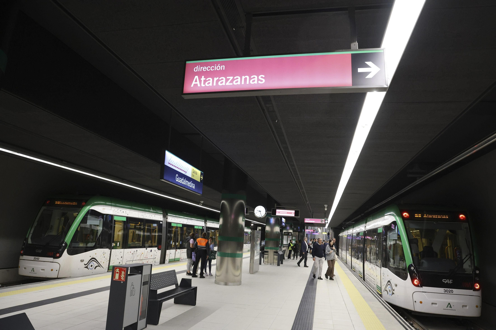 Los primeros trayectos en el Metro de Málaga desde Atarazanas y Guadalmedina, en fotos