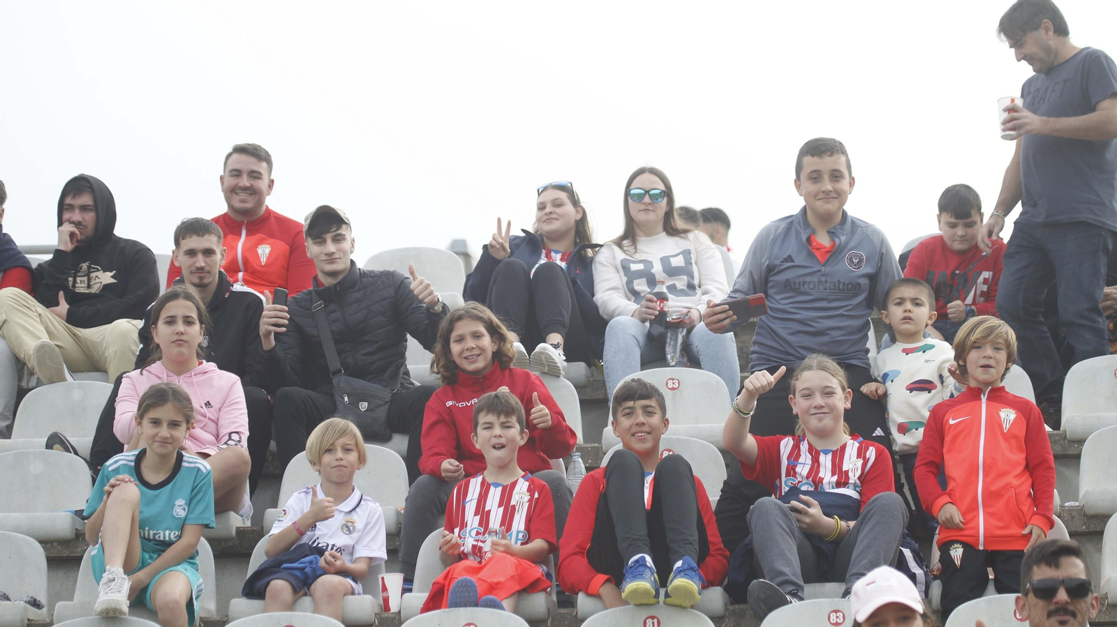 Búscate en el Algeciras CF  - Linares de Primera Federación