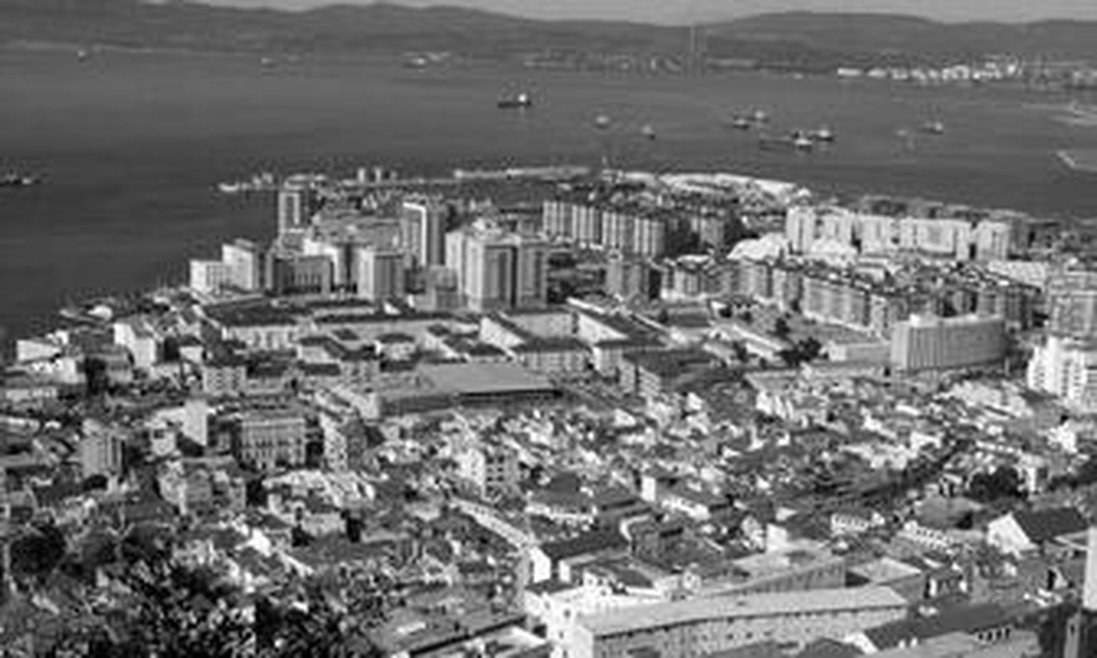 Instantánea parcial de Gibraltar tomada desde el Peñón.
