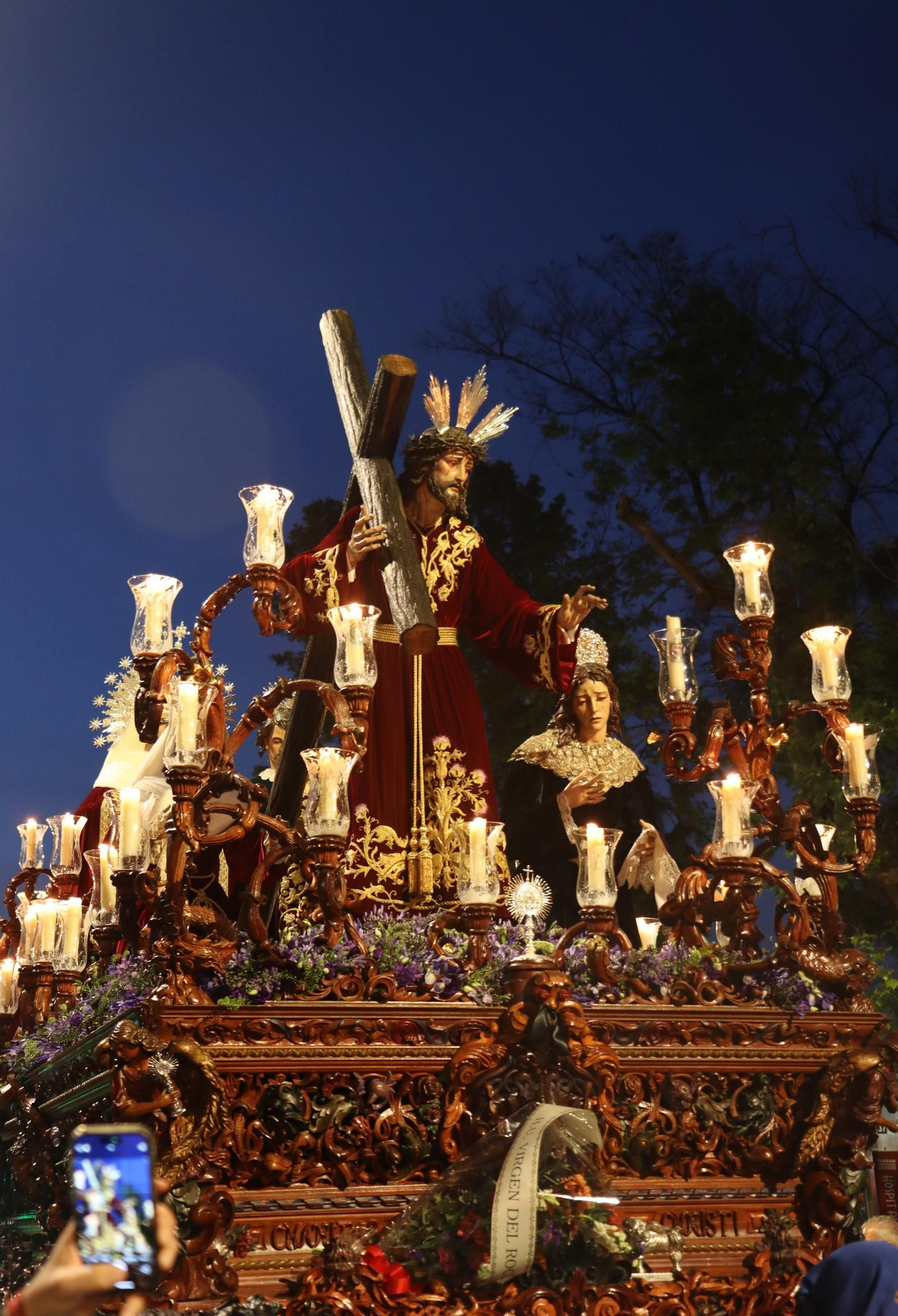 Las imágenes de la Hermandad de La Misión en la Semana Santa de Sevilla 2025