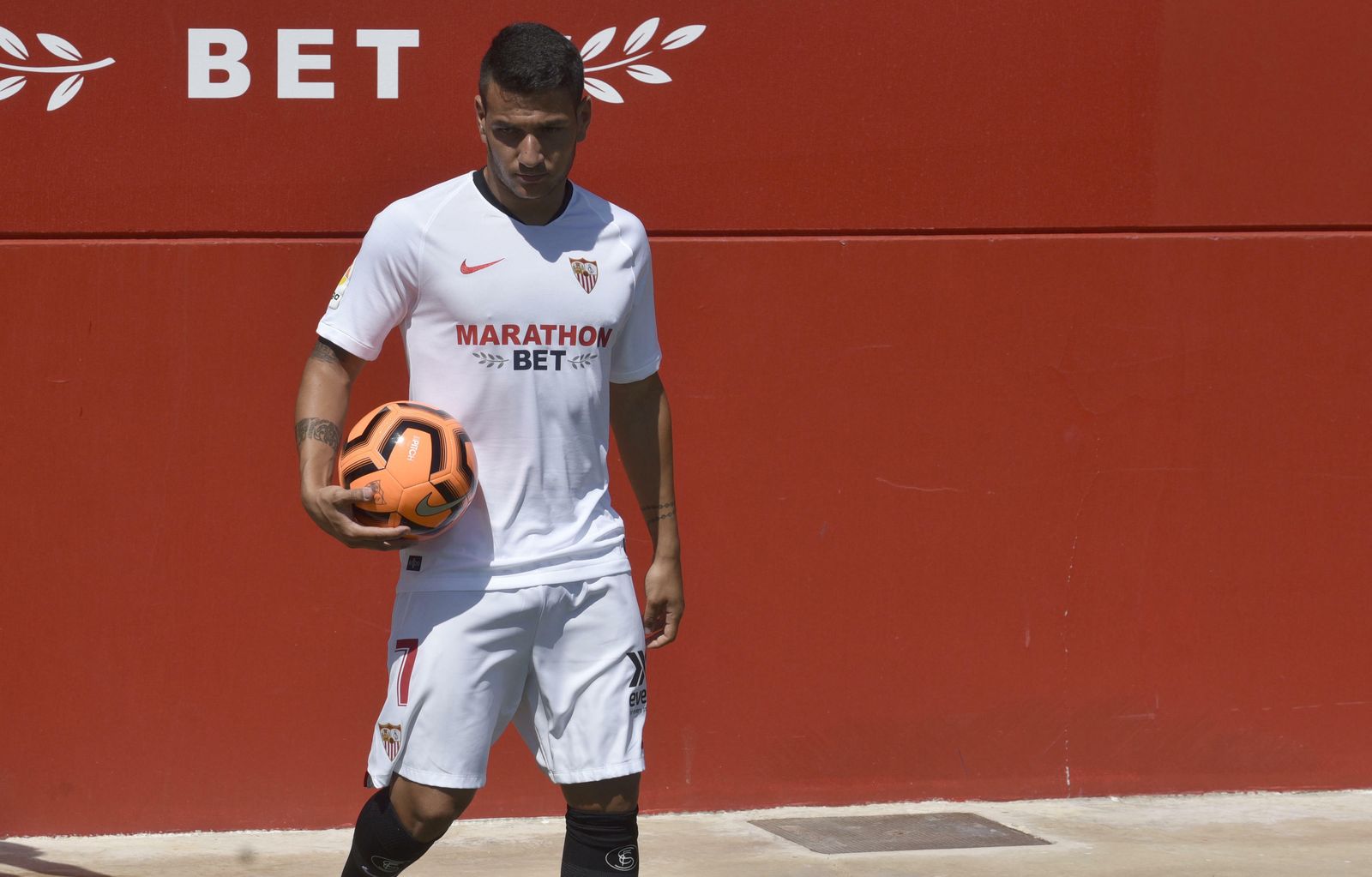 Rony Lopes, durante su presentación con el Sevilla.