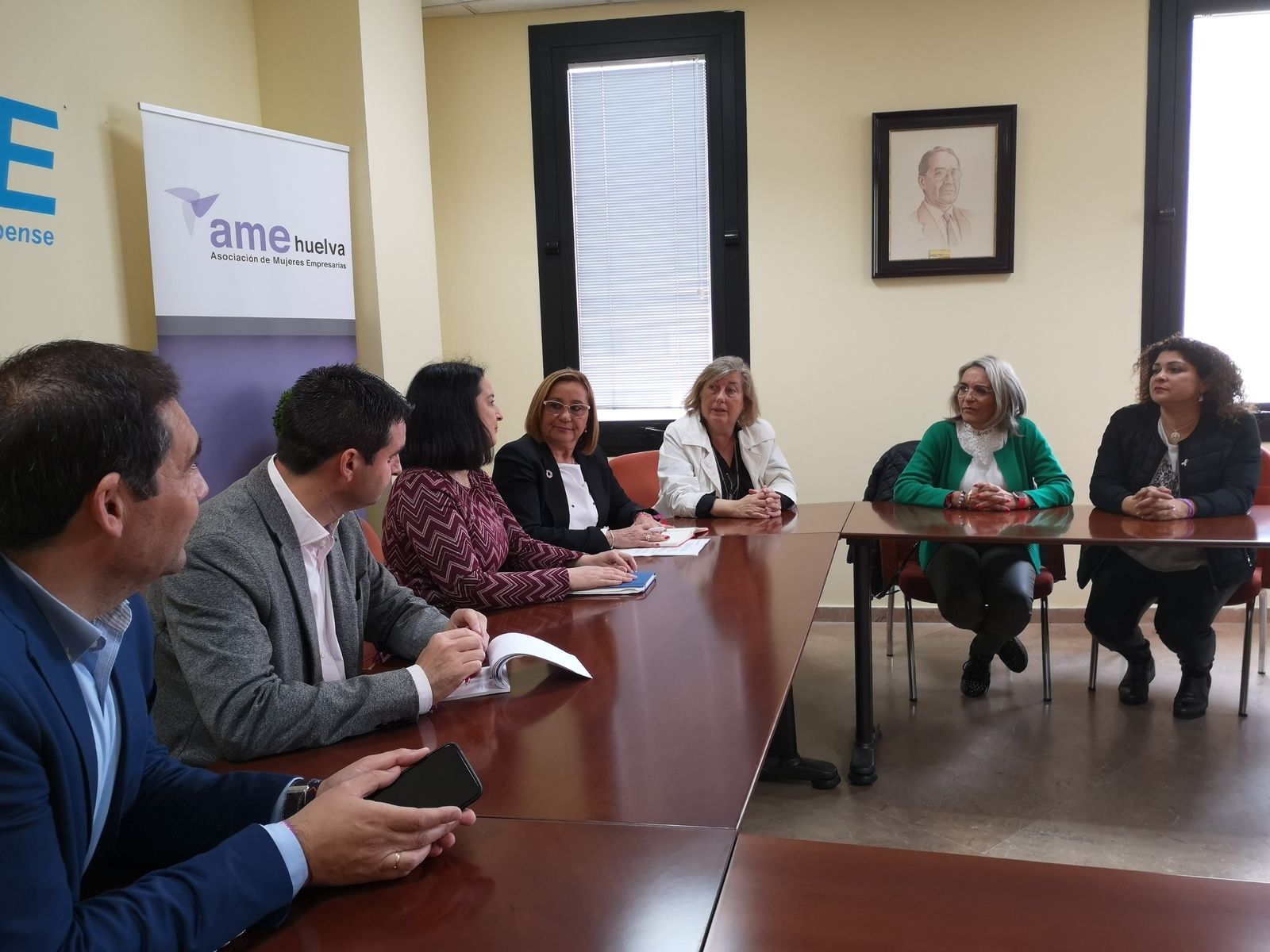 Un momento del encuentro mantenido ayer.